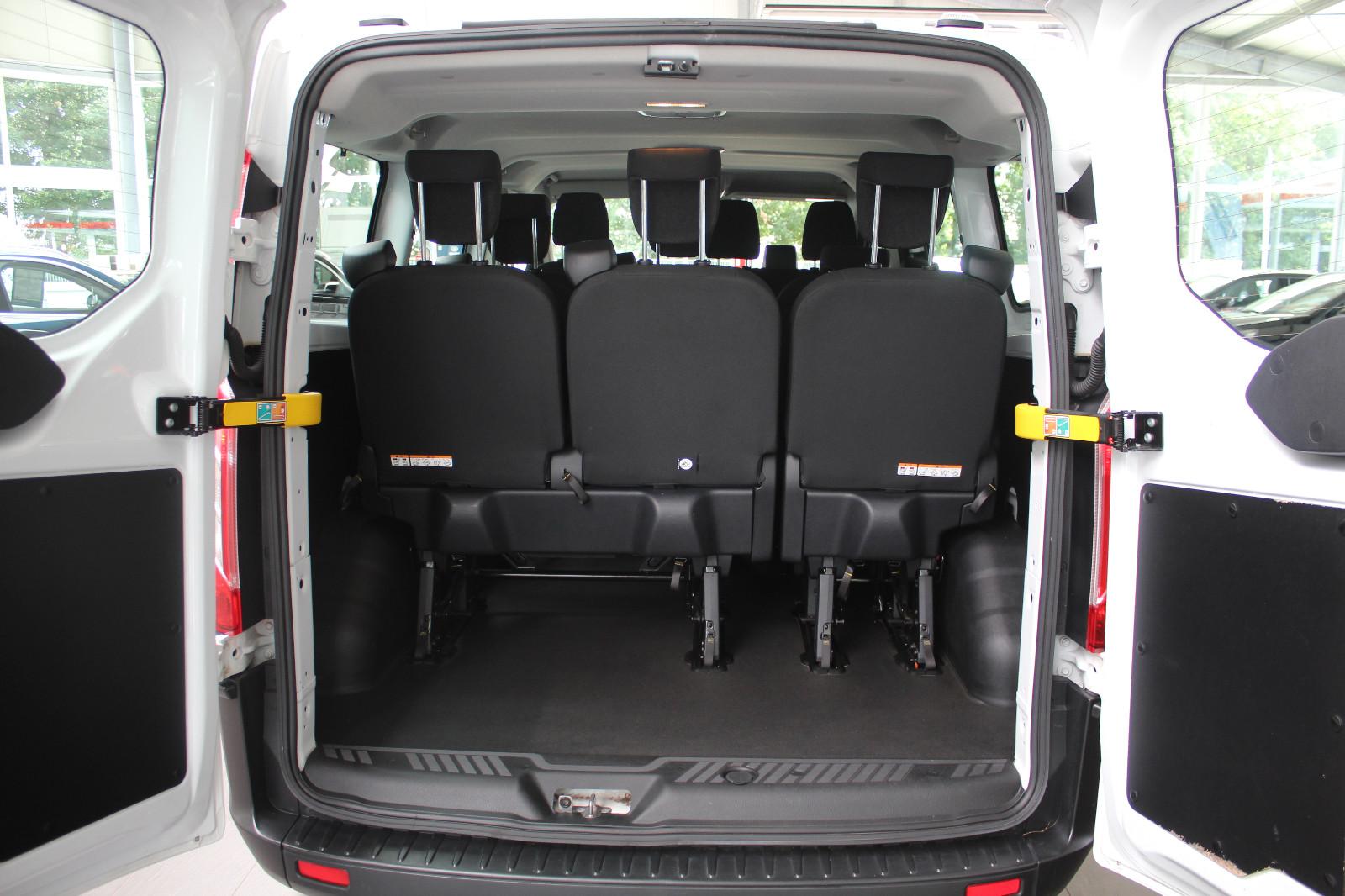 Ford Transit Custom Kombi 320 L1 (9 Sitzer)