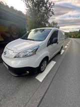 Nissan NV200 elektrisch 40 kW große Batterie - Nissan NV200 mit Elektro-Antrieb