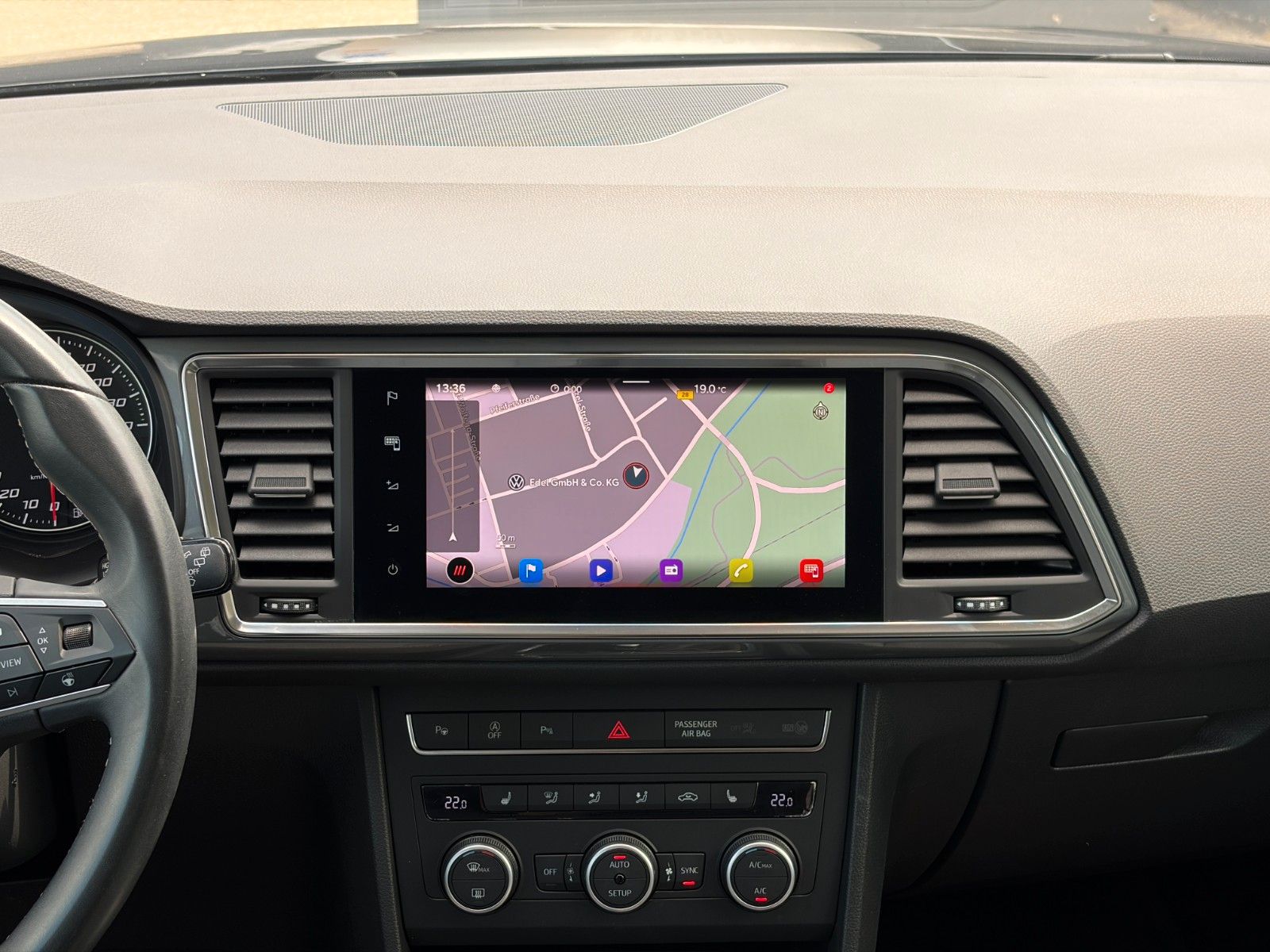 Fahrzeugabbildung SEAT Ateca Style 1,5 TSI DSG Tempomat LHZ SHZ CAM NAV