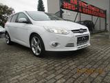 Ford Focus Turnier Titanium  1 Hand - gebrauchte Ford Focus aus dem Jahr 2012