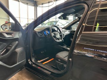 Ford Focus*ST*SpurH*Totwinkel*ACC*LED*2-Zonen*VOLL*
