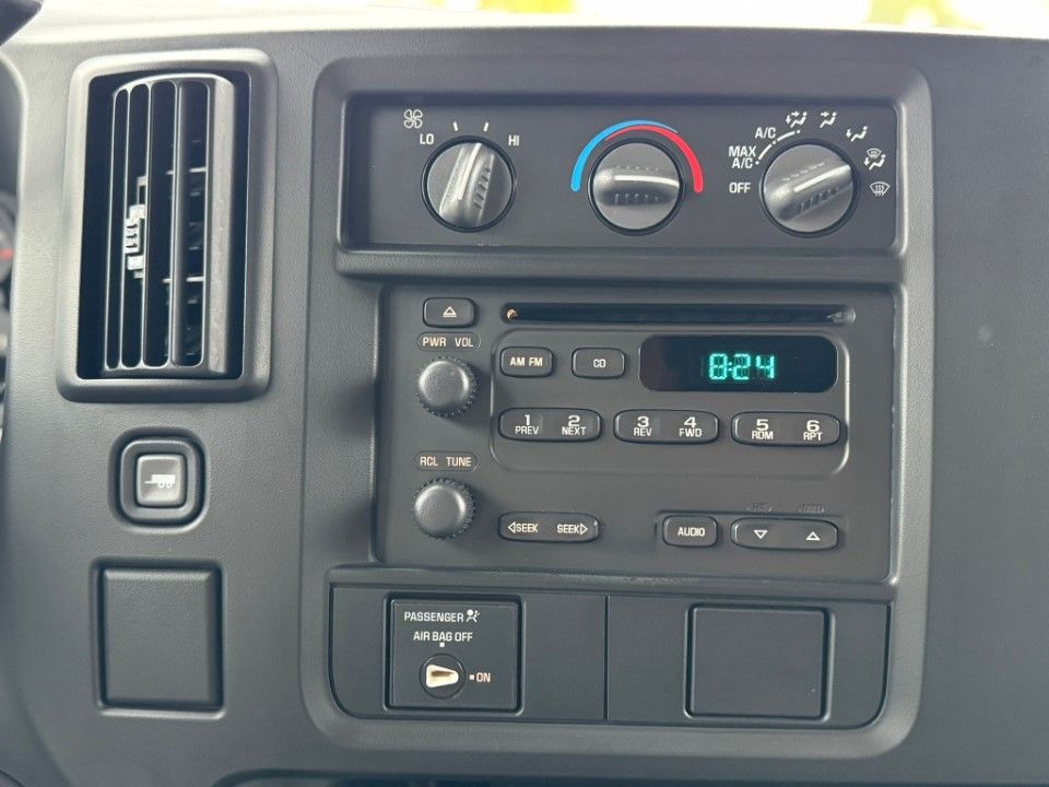 Fahrzeugabbildung Chevrolet Express Chevy Van 6.0 V8 2500 LPG 9 Sitzer