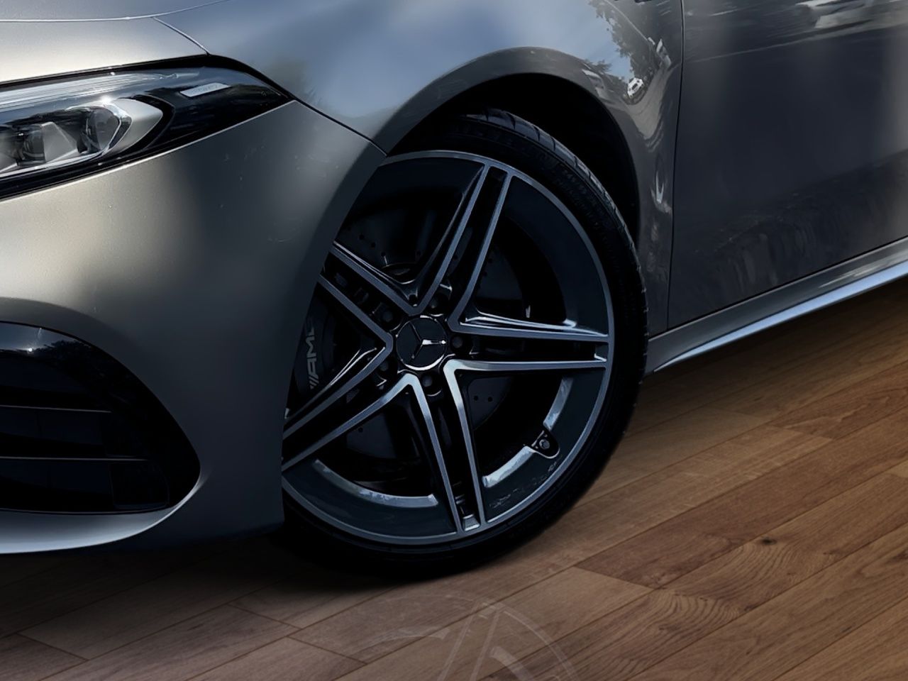 Fahrzeugabbildung Mercedes-Benz AMG A 45 4M+ MEMORY+MULTIBEAM+CARPL+AMBIENT+KEYL