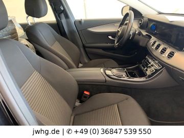Mercedes E 300 - 5