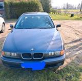 BMW 528i E39 Automatik 6 Zylinder - BMW 528 aus 1997: 528i