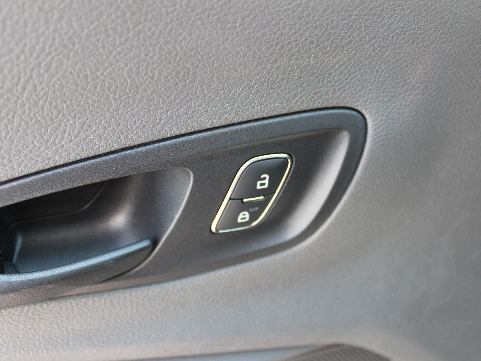 Fahrzeugabbildung Ford Transit 350 L3 Trend 2,0 TDCi DPF