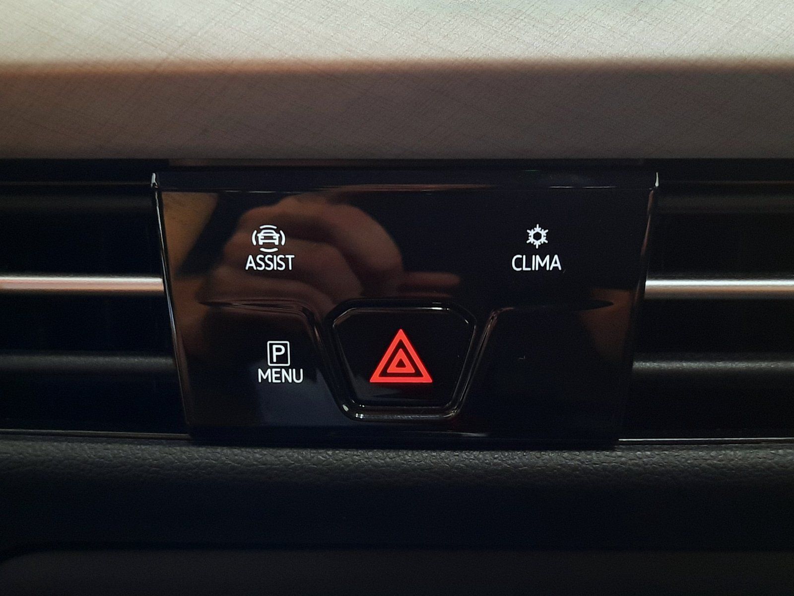 Fahrzeugabbildung Volkswagen Golf Variant Life eTSI DSG *Navi*PDC**LED*ACC*