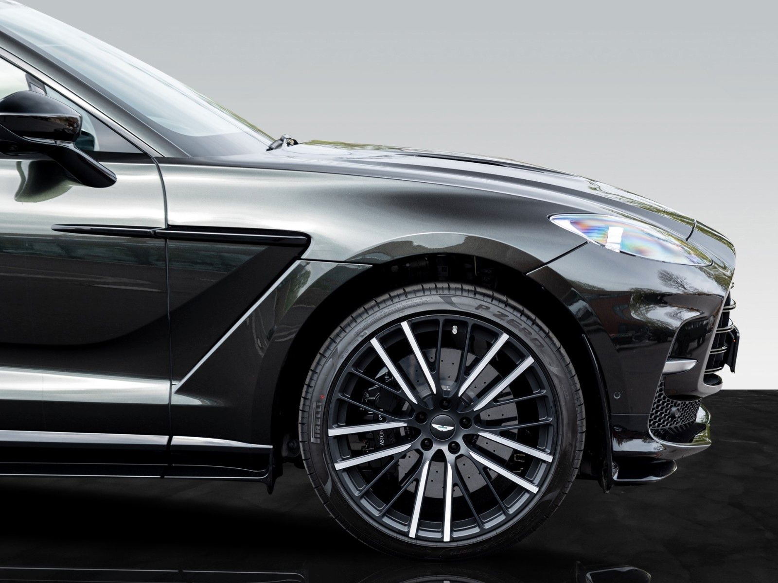 Aston Martin DBX707 | Carbon Trim | Privacy Glass foto 7