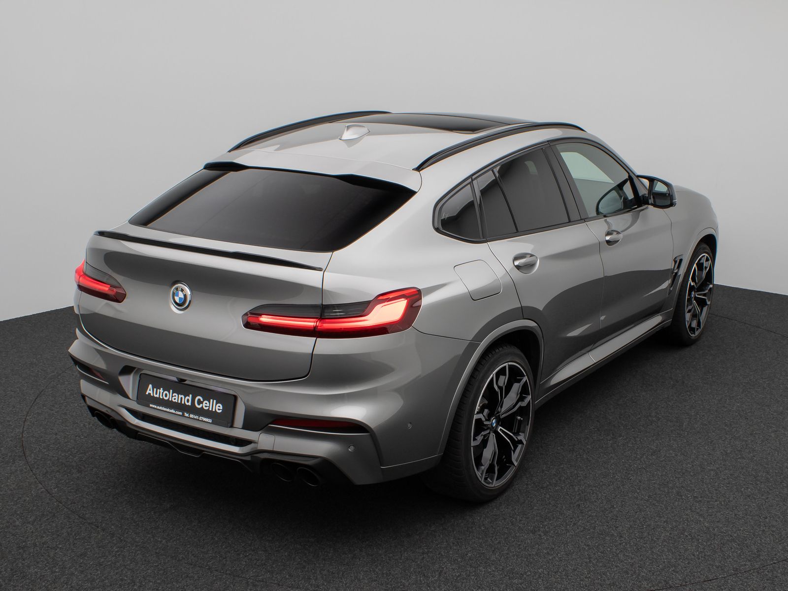Fahrzeugabbildung BMW X4 M Panorama 360°HUD DAB H/K Individual 21Zoll