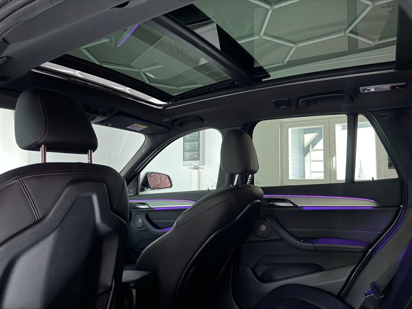 Fahrzeugabbildung BMW X1 sDrive 20 d M SPORT/KAM/LED/PANO/ACC