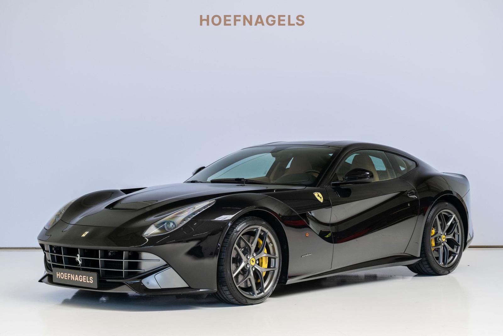 Ferrari F12 6.3 Berlinetta, Carbon, LED Steering Wheel,