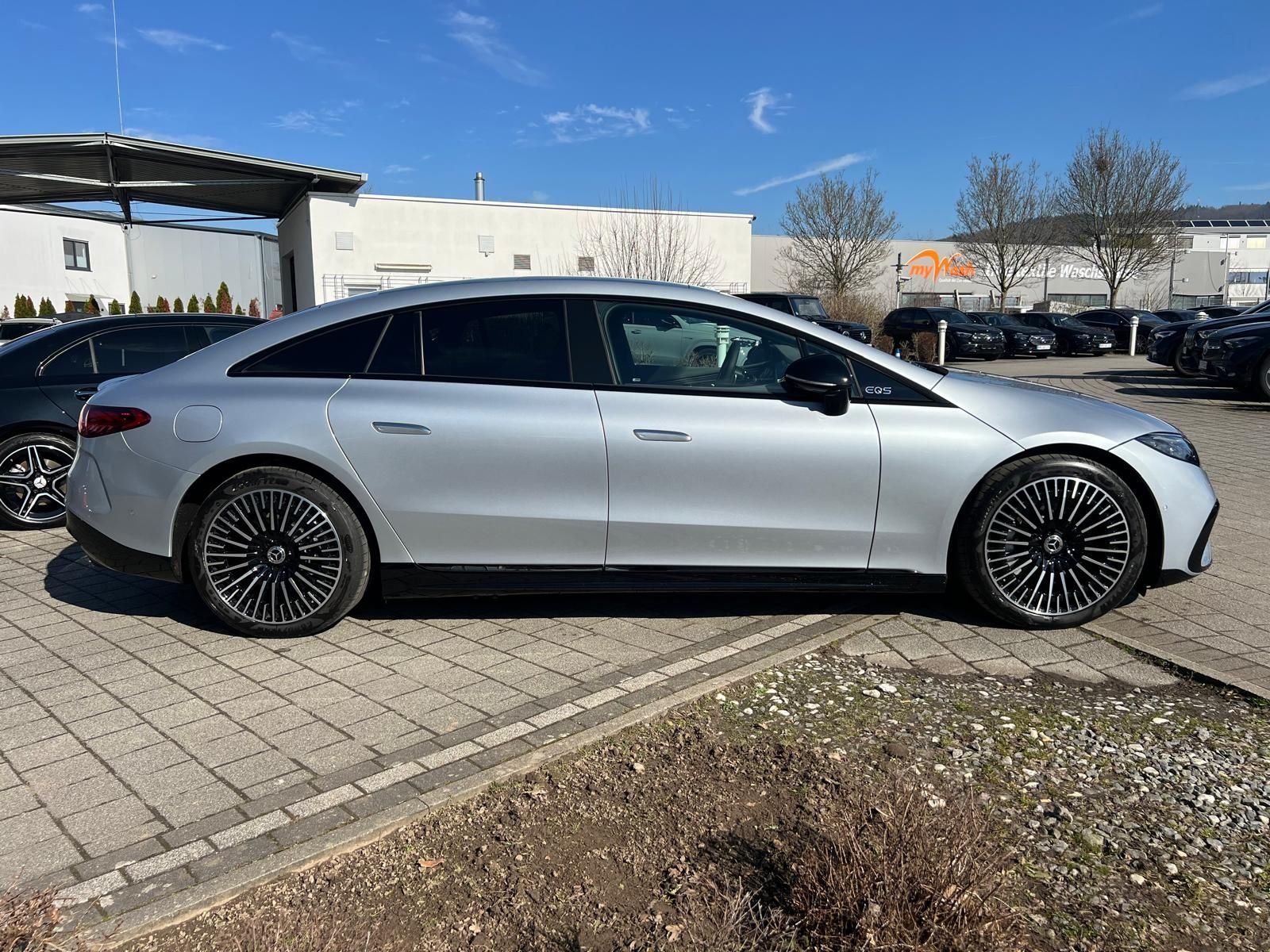 Fahrzeugabbildung Mercedes-Benz EQS 580 4M AMG Premium+ HYPER Massage HAL Carbon
