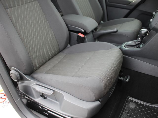 Caddy 2,0 TDI Comfortline AHK*AppCon.*ACC*Kamera