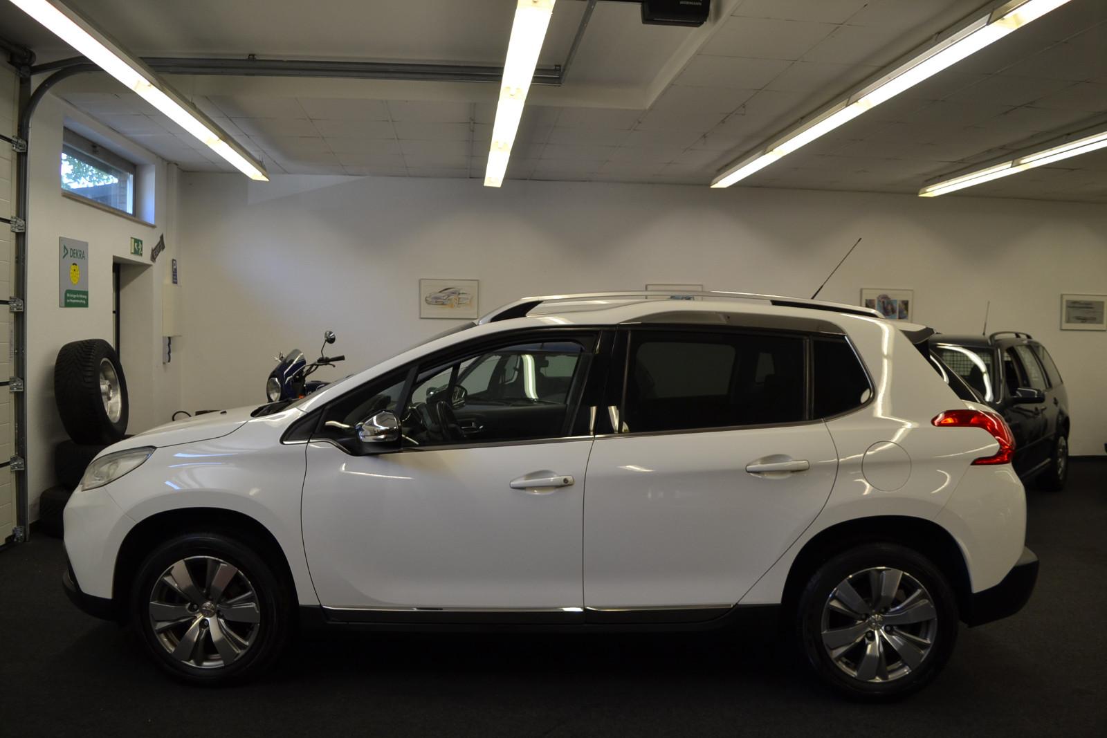 Peugeot 2008 ALLURE (Navi)