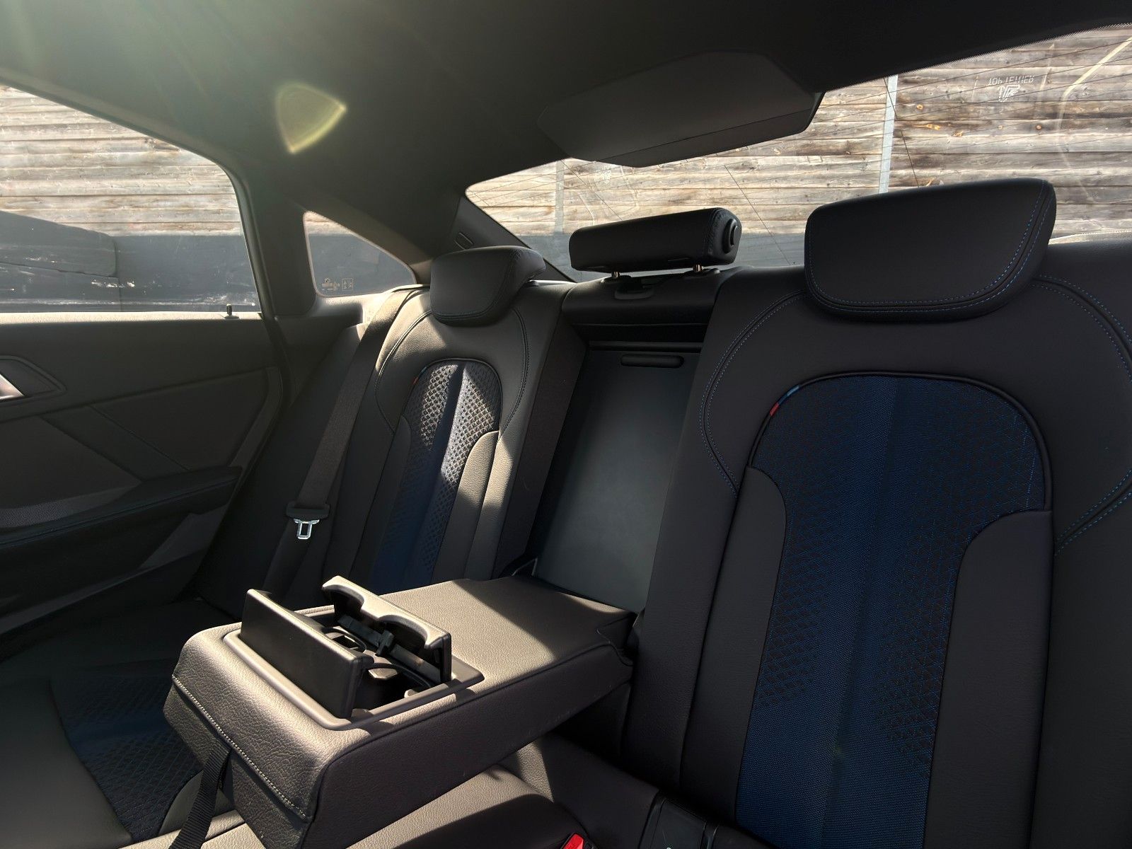 Fahrzeugabbildung BMW 220i Gran Coupé M Sport PANO H&K CAM LHZ CarPlay