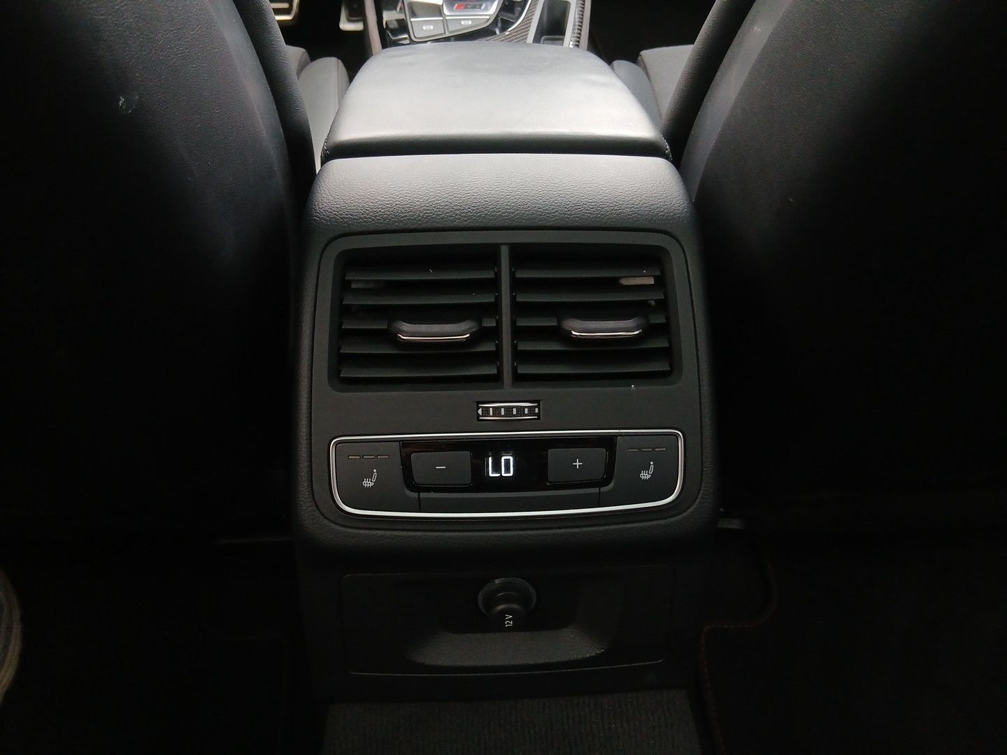 Audi RS4 - Bild 28