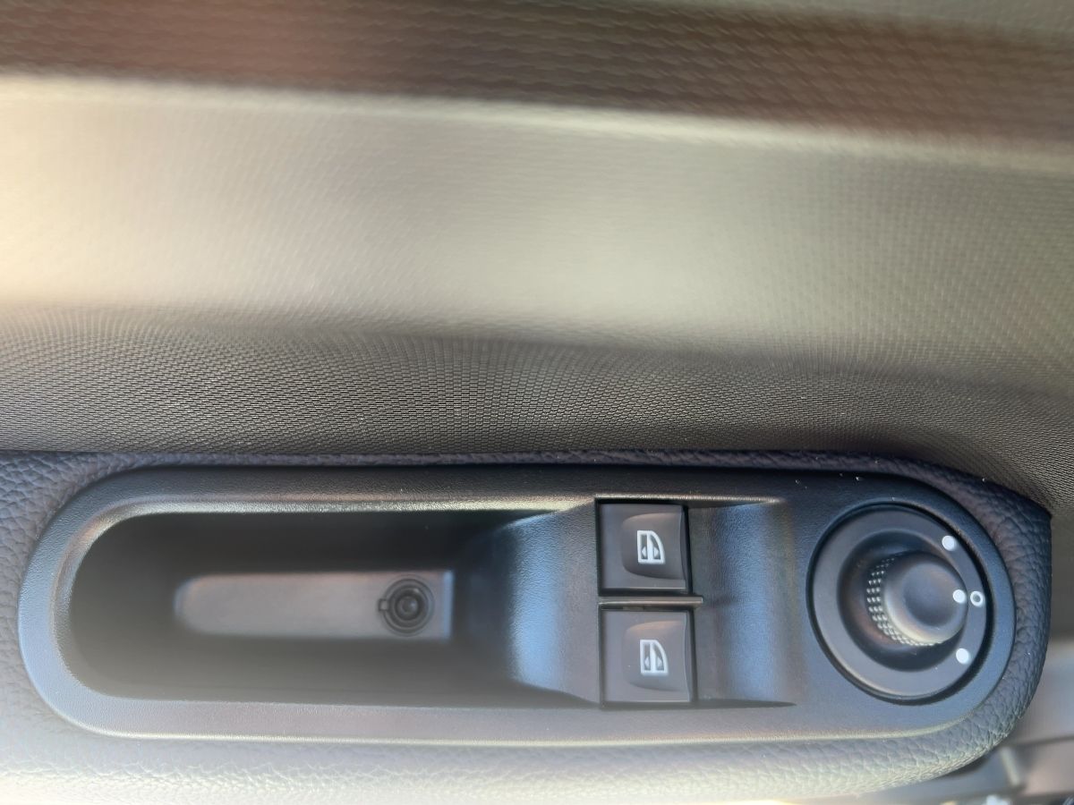 Fahrzeugabbildung Renault Twingo Techno Electric EPH Navi Kamera