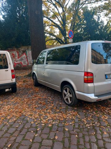 Volkswagen T5 Caravelle