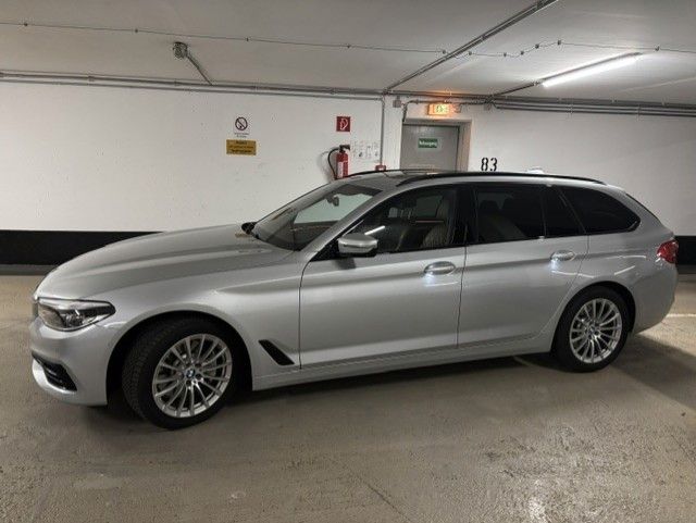 Image of BMW 530