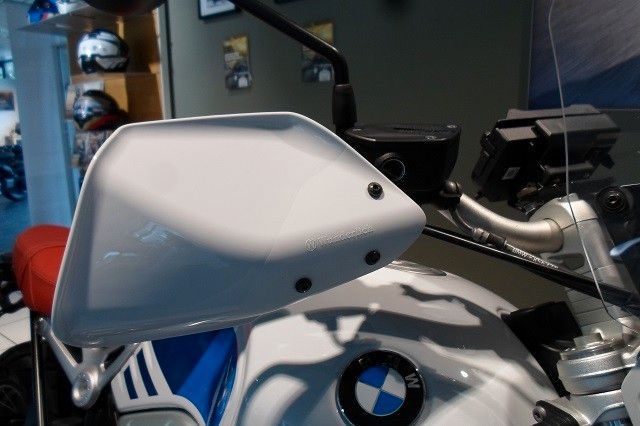 Fahrzeugabbildung BMW RnineT Urban G/S mit Seitentasche