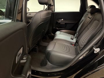 Mercedes B 180 - 11