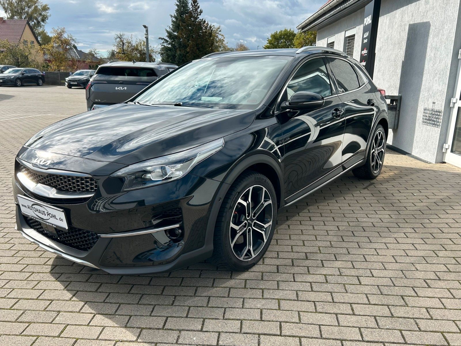 Fahrzeugabbildung Kia XCeed 1.6 T-GDI DCT Black Xdition XCL Glasdach