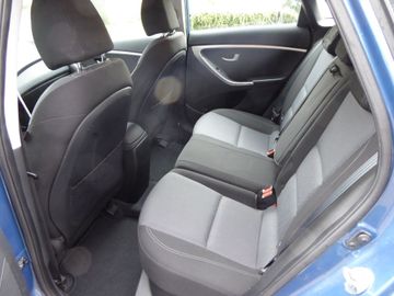 Hyundai i30 blue 1.4 Trend