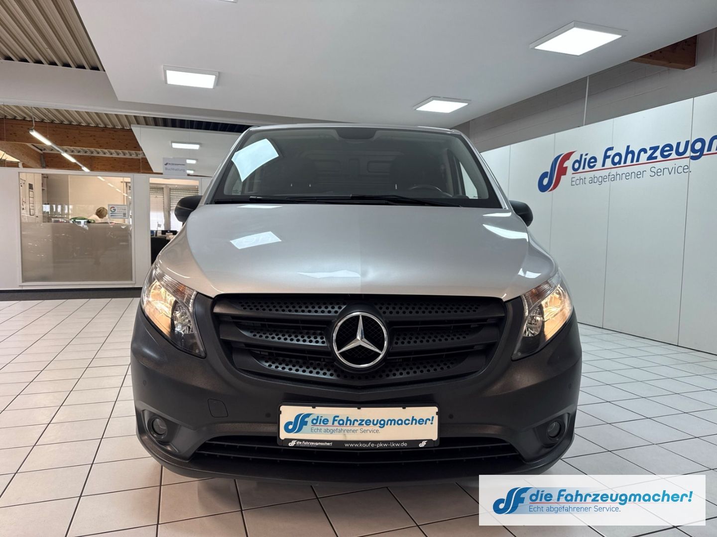 Fahrzeugabbildung Mercedes-Benz Vito Kasten 114 CDi Automatik lang Navi Kamera S