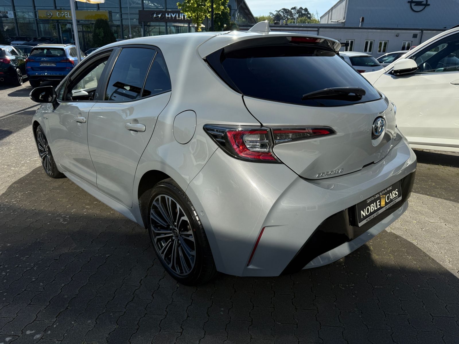 Fahrzeugabbildung Toyota Corolla 1.8 Hybrid Team D TechnikP ACC LED
