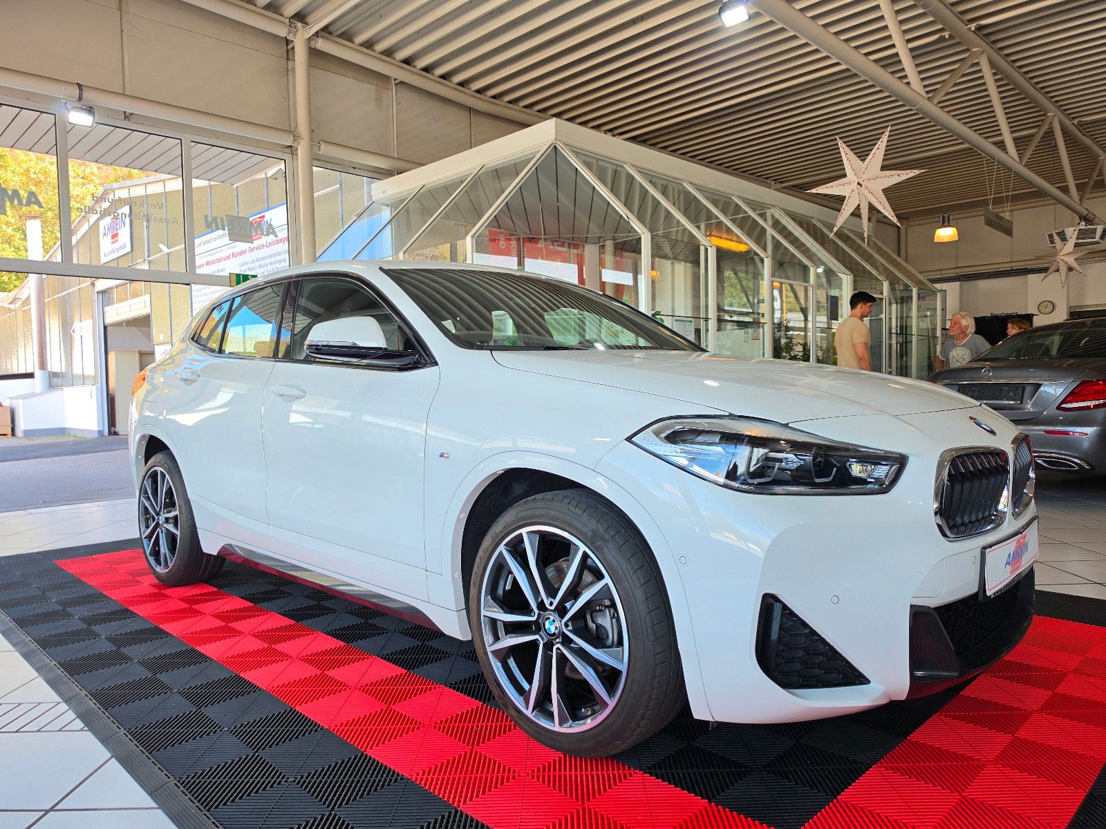 BMW X2 sDrive18d M Sport+NAVI+LED+LEDER+DAB+