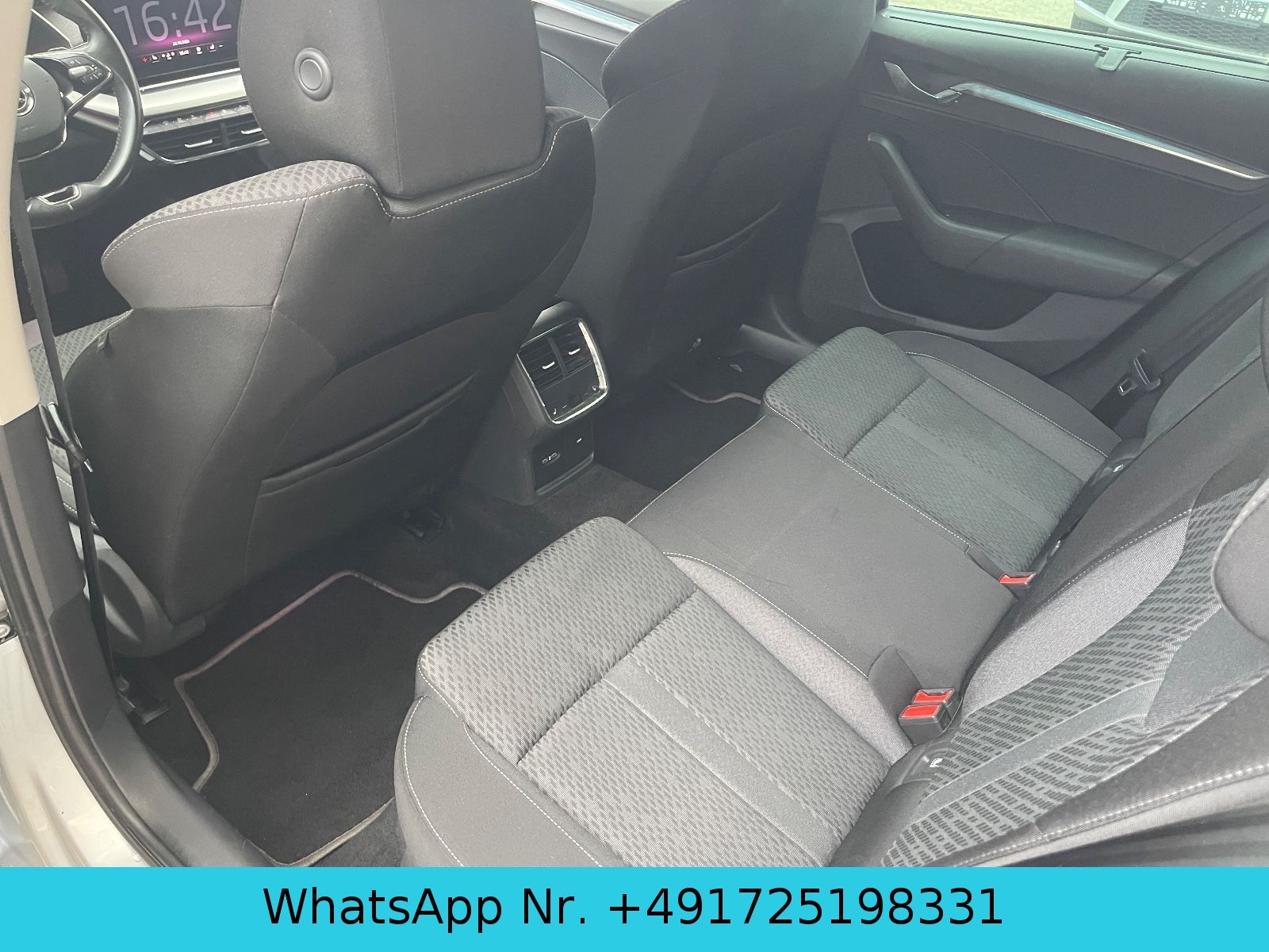 Skoda Octavia 2.0 TDI DSG Combi Style imagem 3
