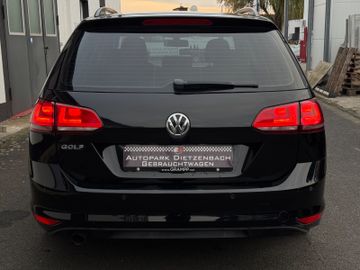 Volkswagen Golf - 5