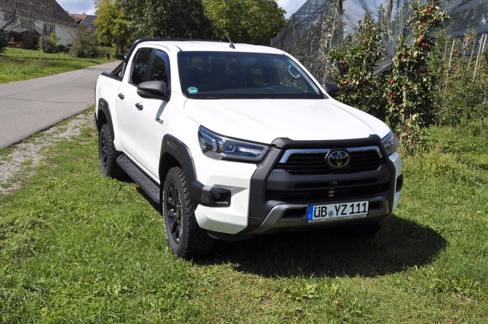 Toyota Hilux Double Cab Executive 4x4