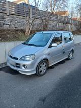Daihatsu Dajhatsu YRV Allrad - Daihatsu YRV aus 2001