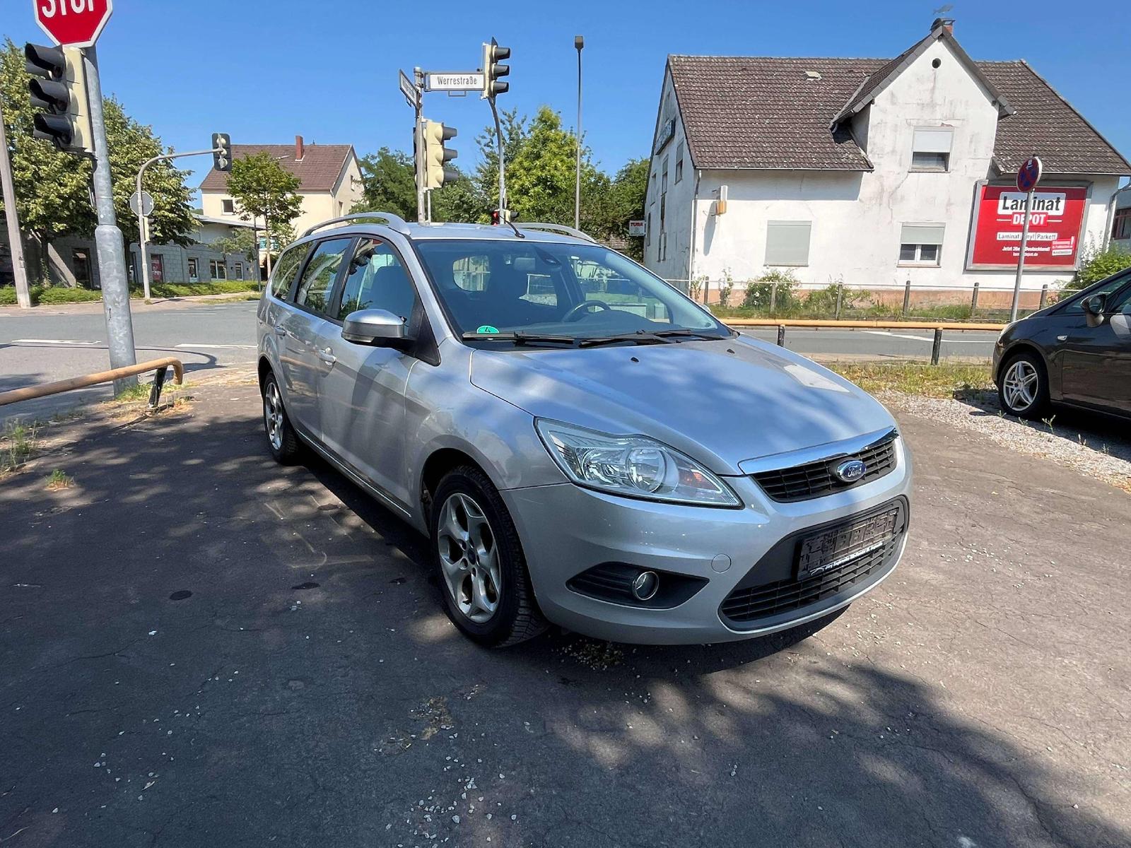 Ford Focus 2009 — photo 8