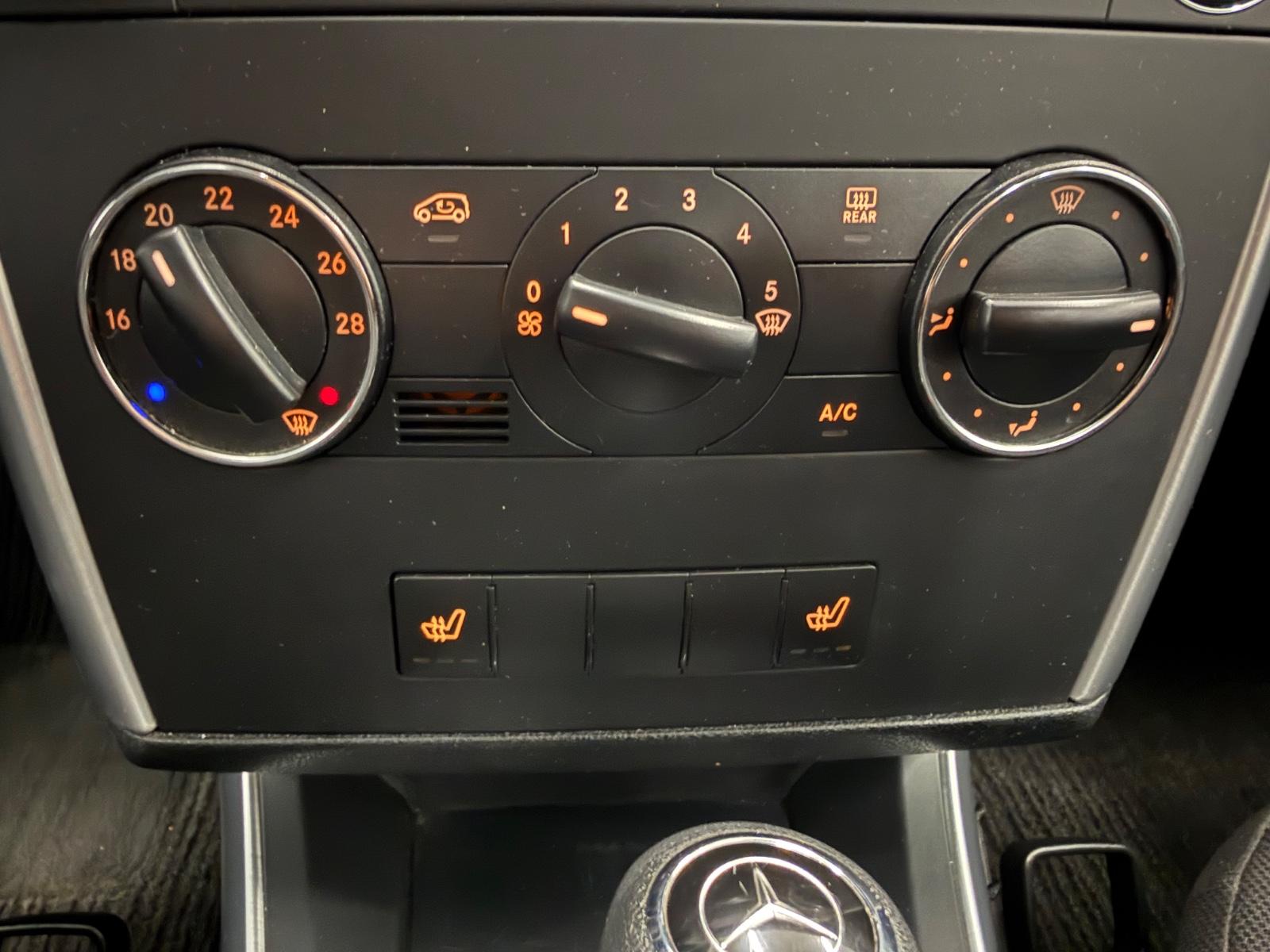 Mercedes-Benz B170 2009 — photo 20