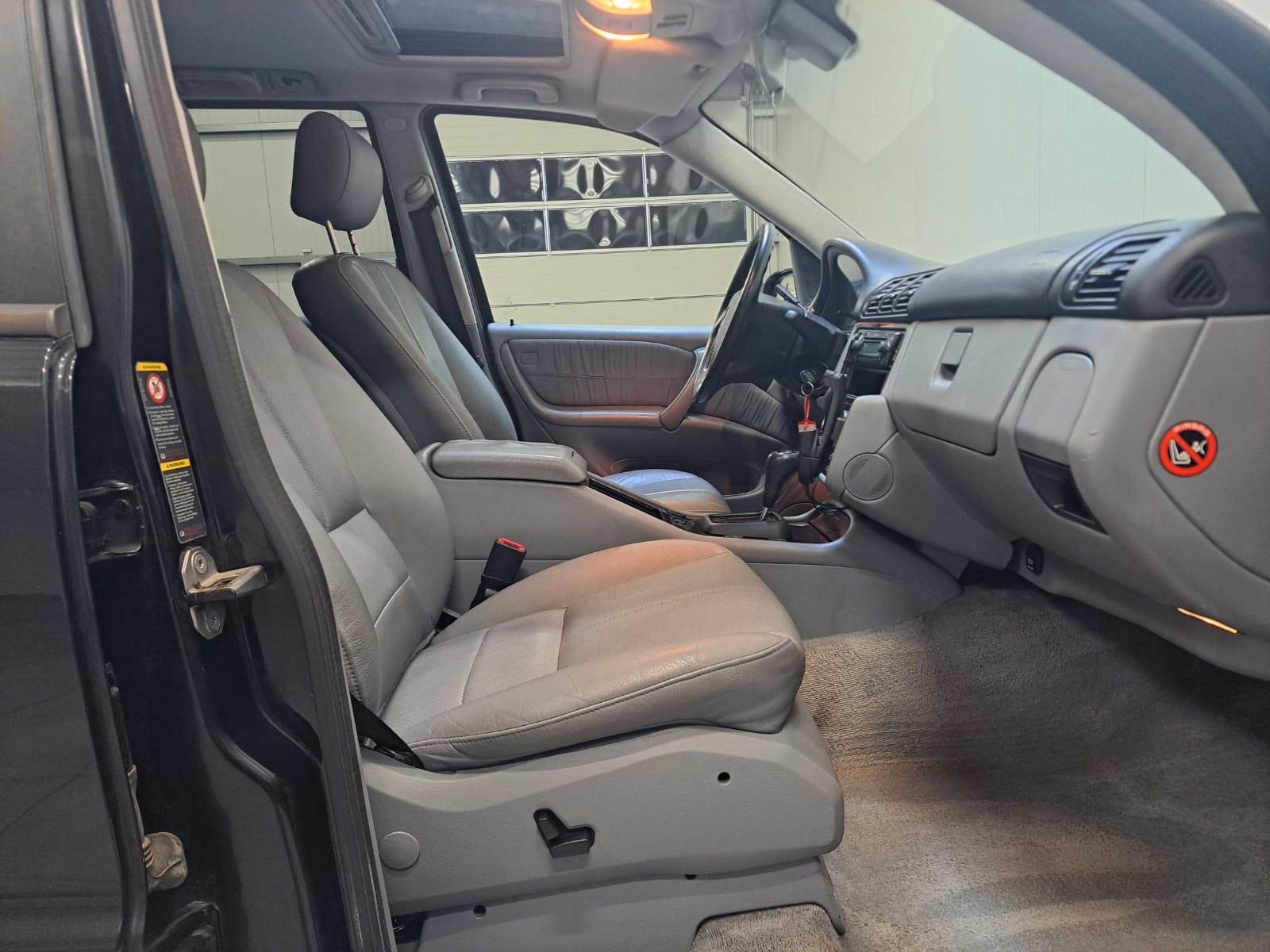Mercedes-Benz ML270 2004 — photo 13
