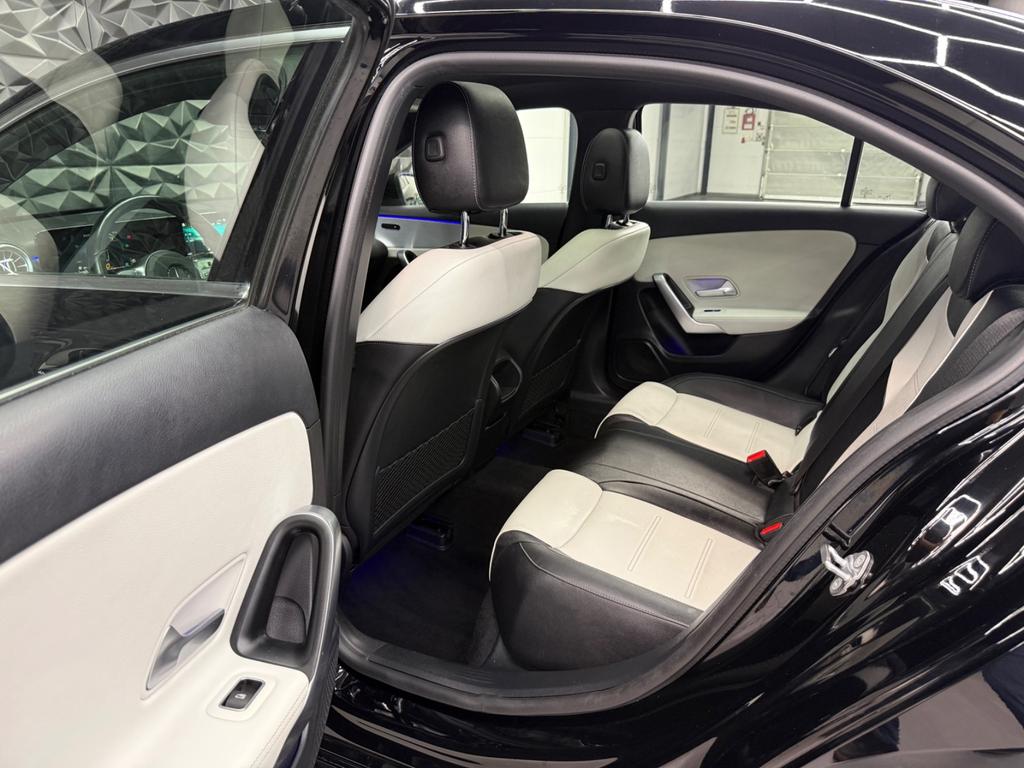Mercedes-Benz A 180d AMG Limousine, Foto 37 von 50