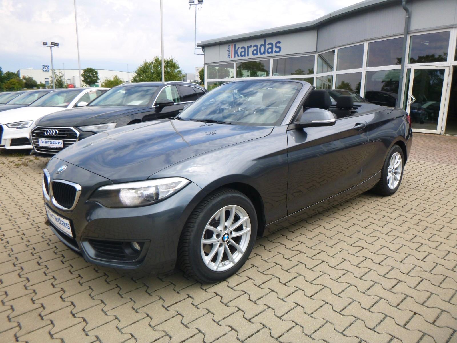 BMW 218i Cabrio >AHKNAV/PDC/LED/SHZ<