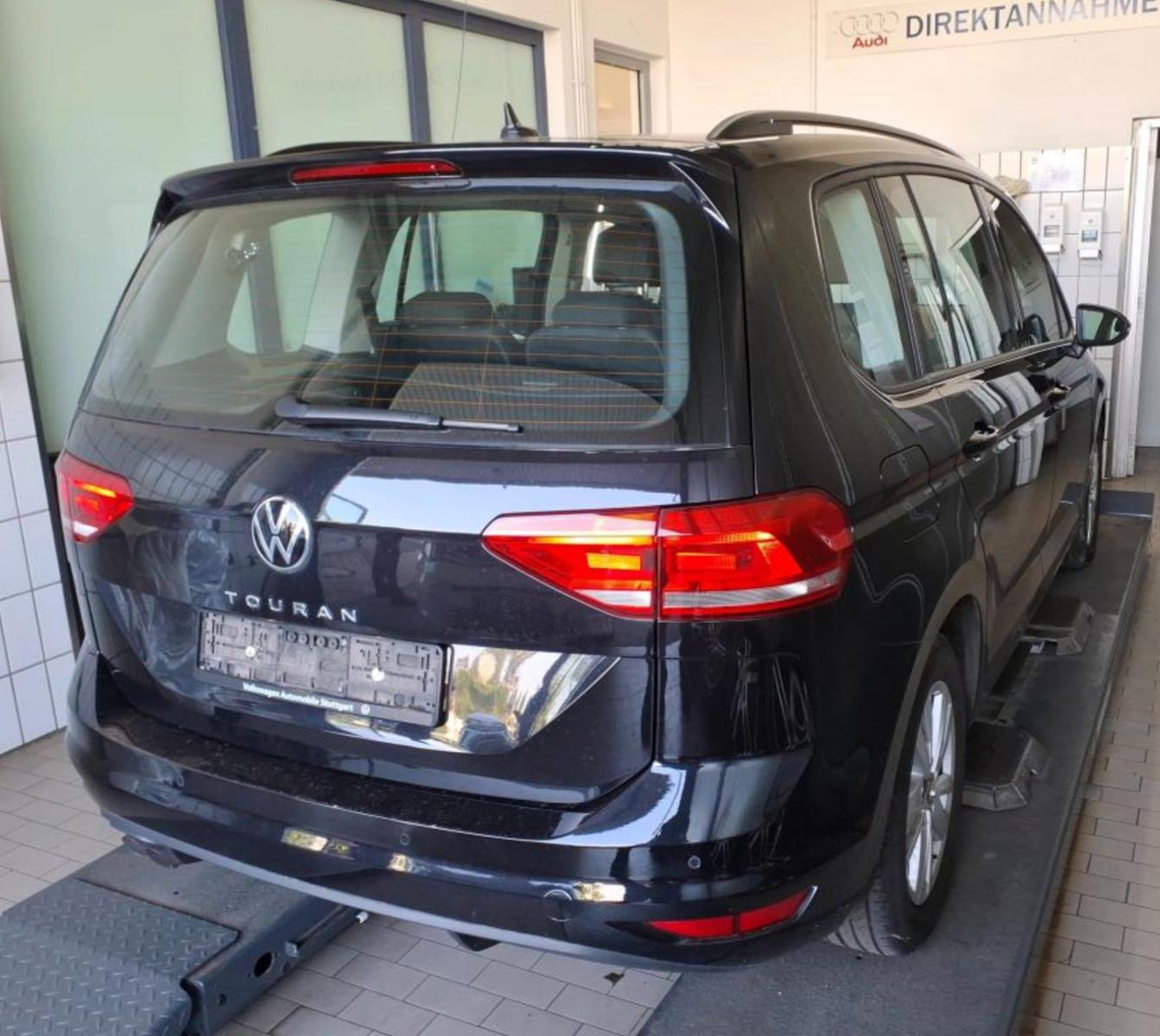 Volkswagen Touran 2.0 TDI Comfortline BMT/ACC/AHK/7-Sitzer