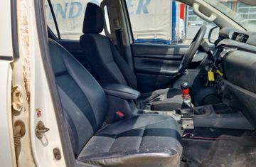 Toyota Hilux - 5