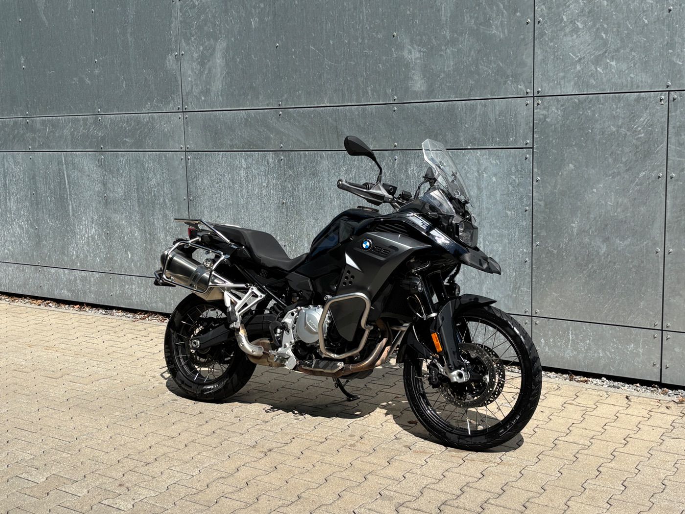 Fahrzeugabbildung BMW F 850 GS Adventure Triple Black Tieferlegung