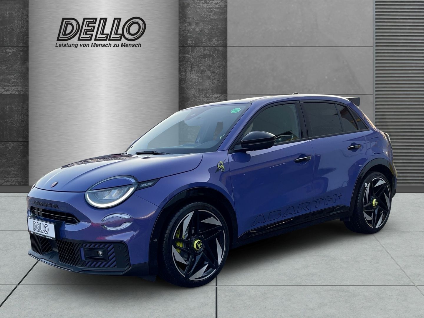 Abarth 600e Scorpionissima Racing Sitze Alcantara,Navi 