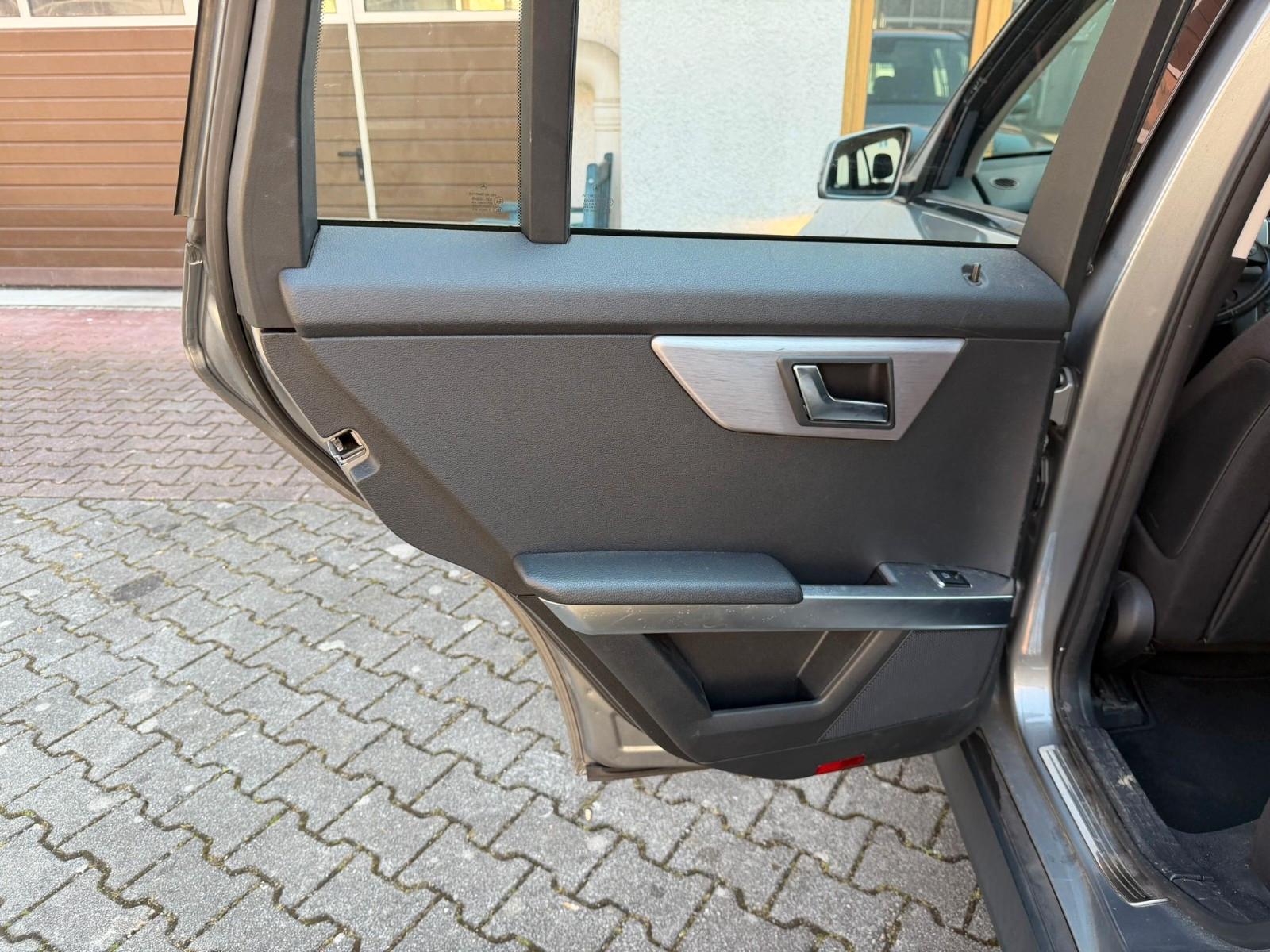 Mercedes-Benz GLK  200 CDI Automat.EURO 5 //