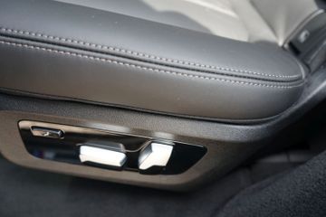 Fahrzeugabbildung BMW X7 M60 i Pano Sky*B&W*Soft Close*Executive Drive