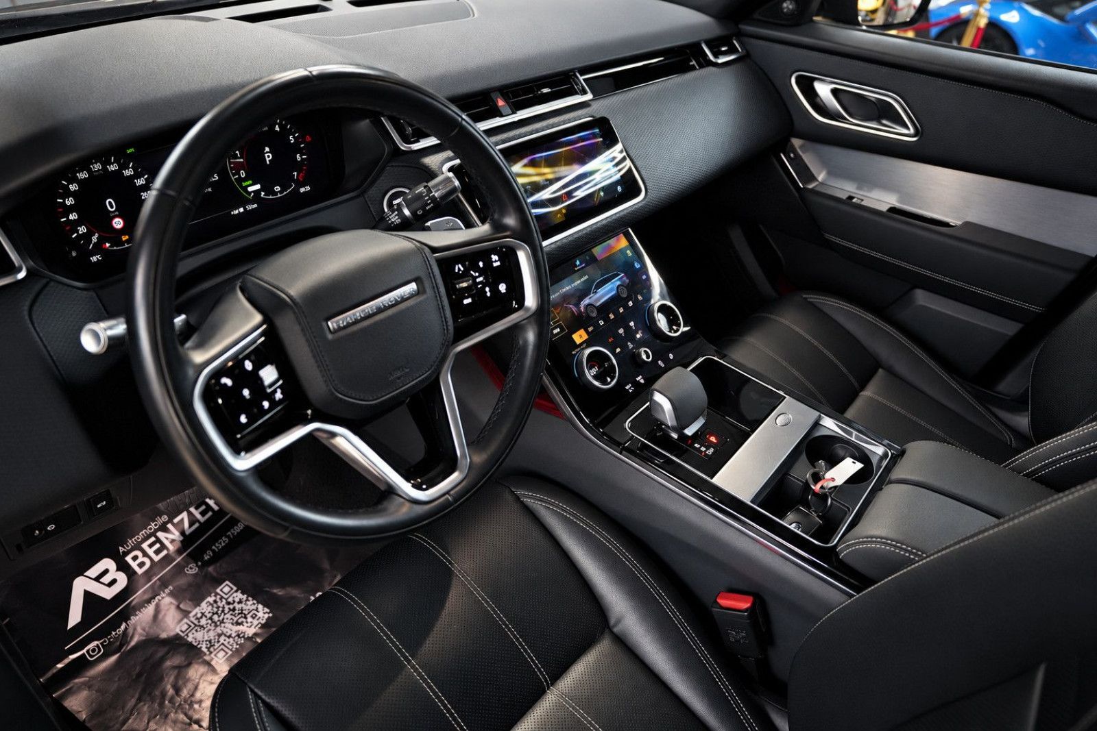 Fahrzeugabbildung Land Rover Range Rover Velar P400e *Panorama*Meridian*Kam
