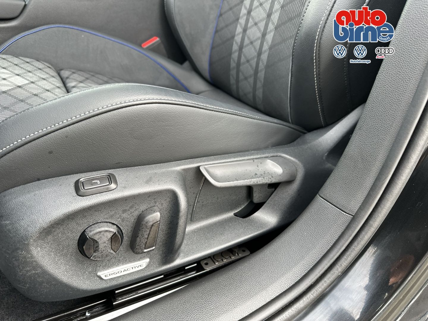 Passat Variant 1.5 TSI eHybrid R-Line HUD AHK Pa