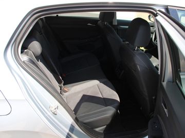 Volkswagen Golf VIII 2.0 TDI Style Tiptronic Klima LED Navi