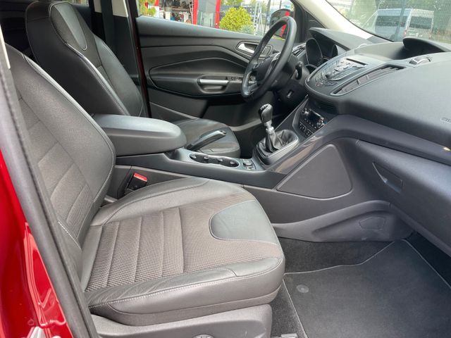 Fahrzeugabbildung Ford Kuga Titanium(Tüv&Insp.neu/1 Hand)