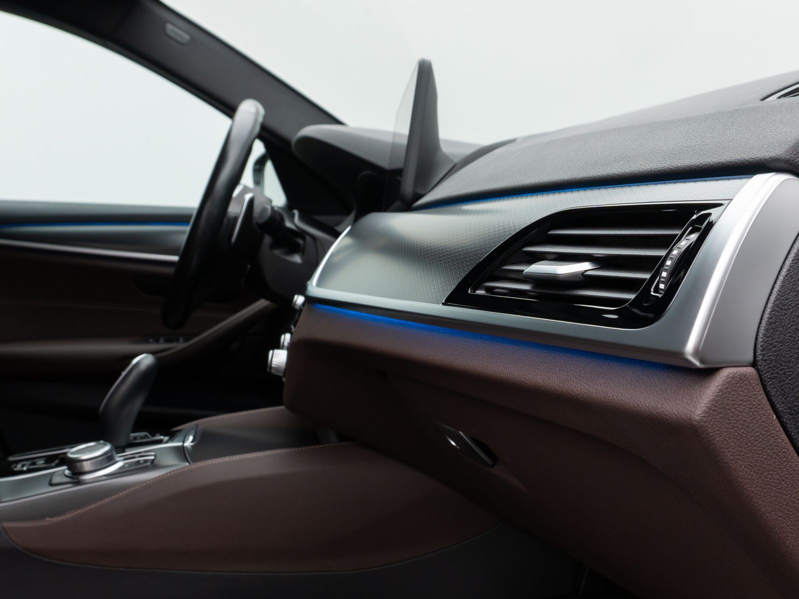 Fahrzeugabbildung BMW 530e M Sport Kamera DAB DrivAssist Komfort AHK